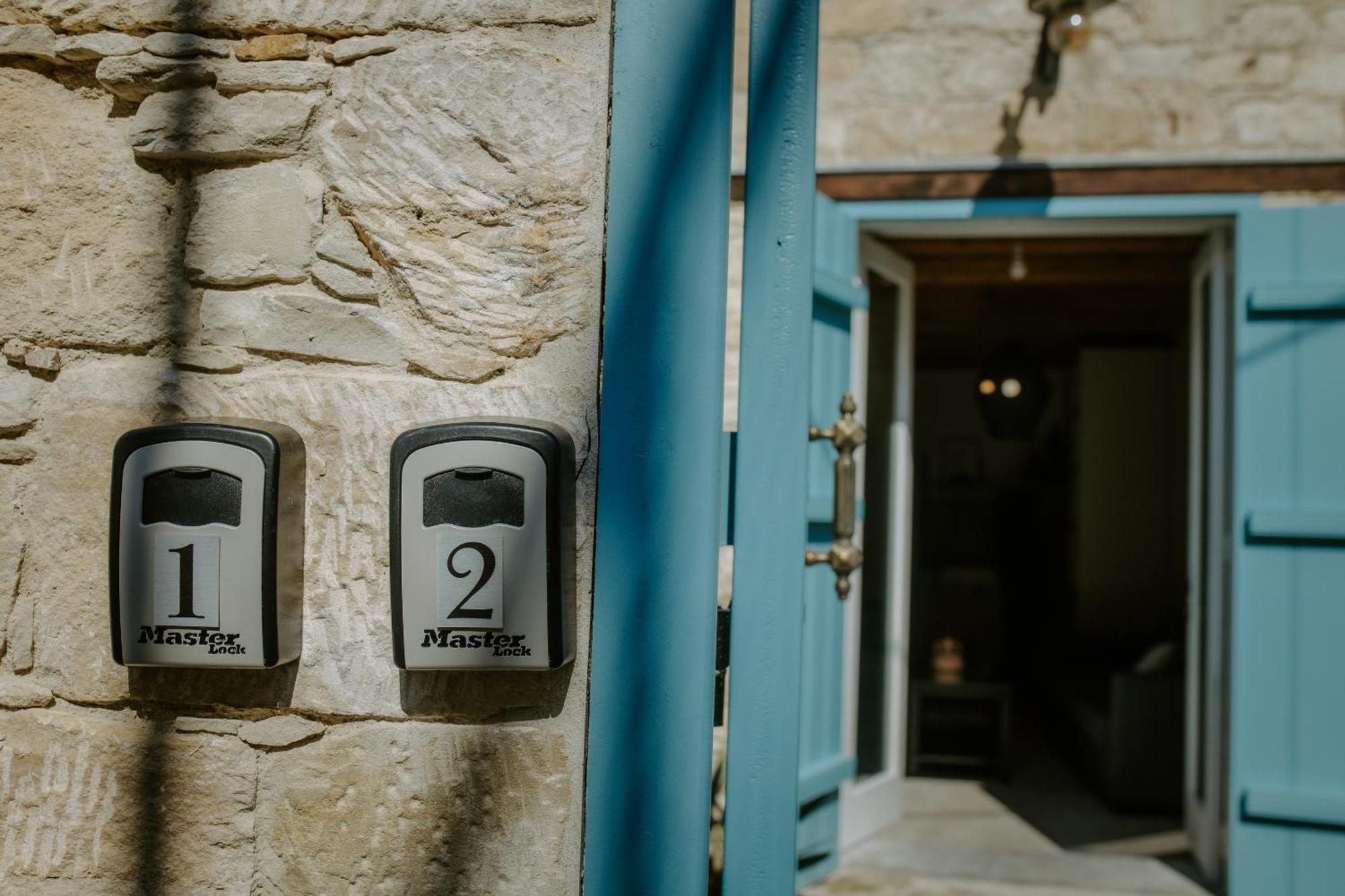 Smaragda'S Guest Rooms リマソール エクステリア 写真